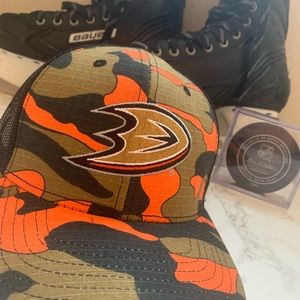Anaheim Ducks camo hat 🦆🧢